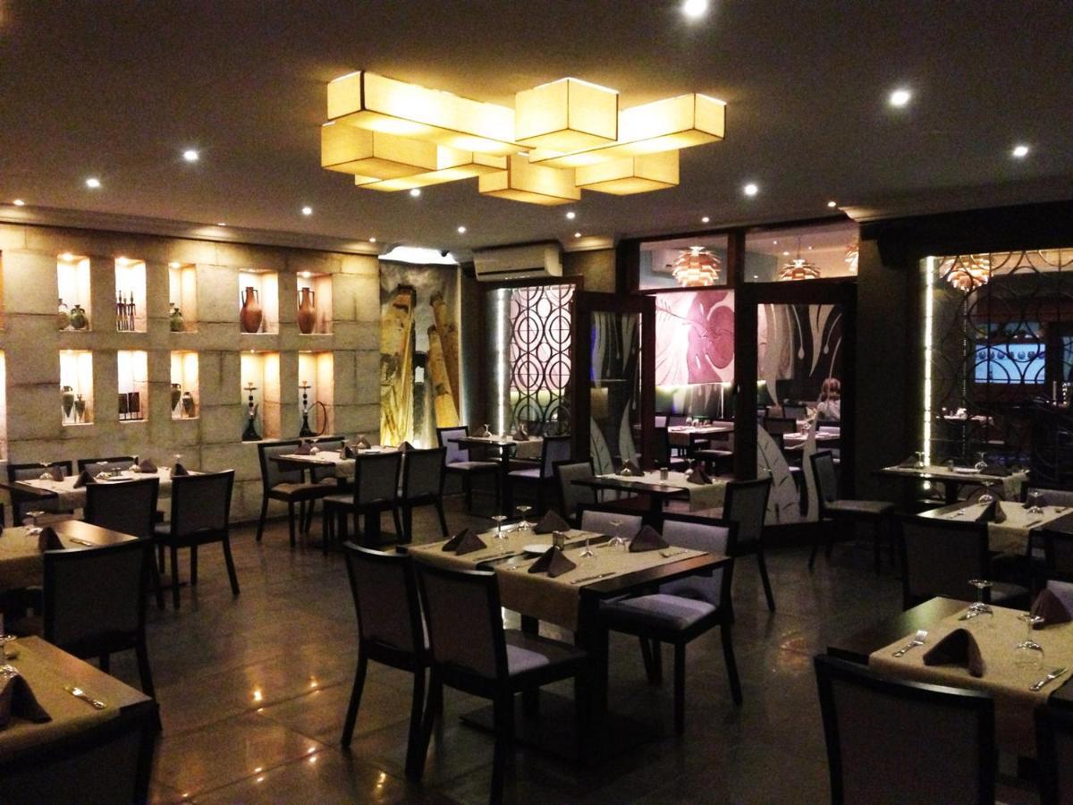 Hotel & Restaurant Farid Dakar Buitenkant foto